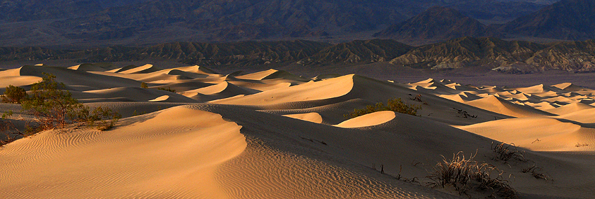 Stovepipe Wells - Death Valley