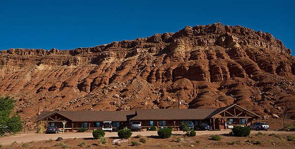 Cliff Dwellers Lodge