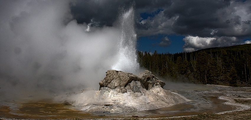 Grotto Geyser