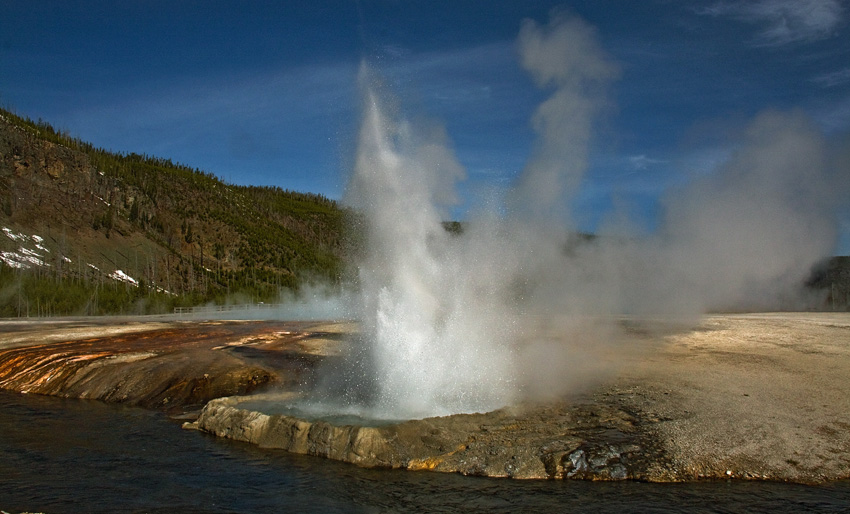 Cliff Geysir